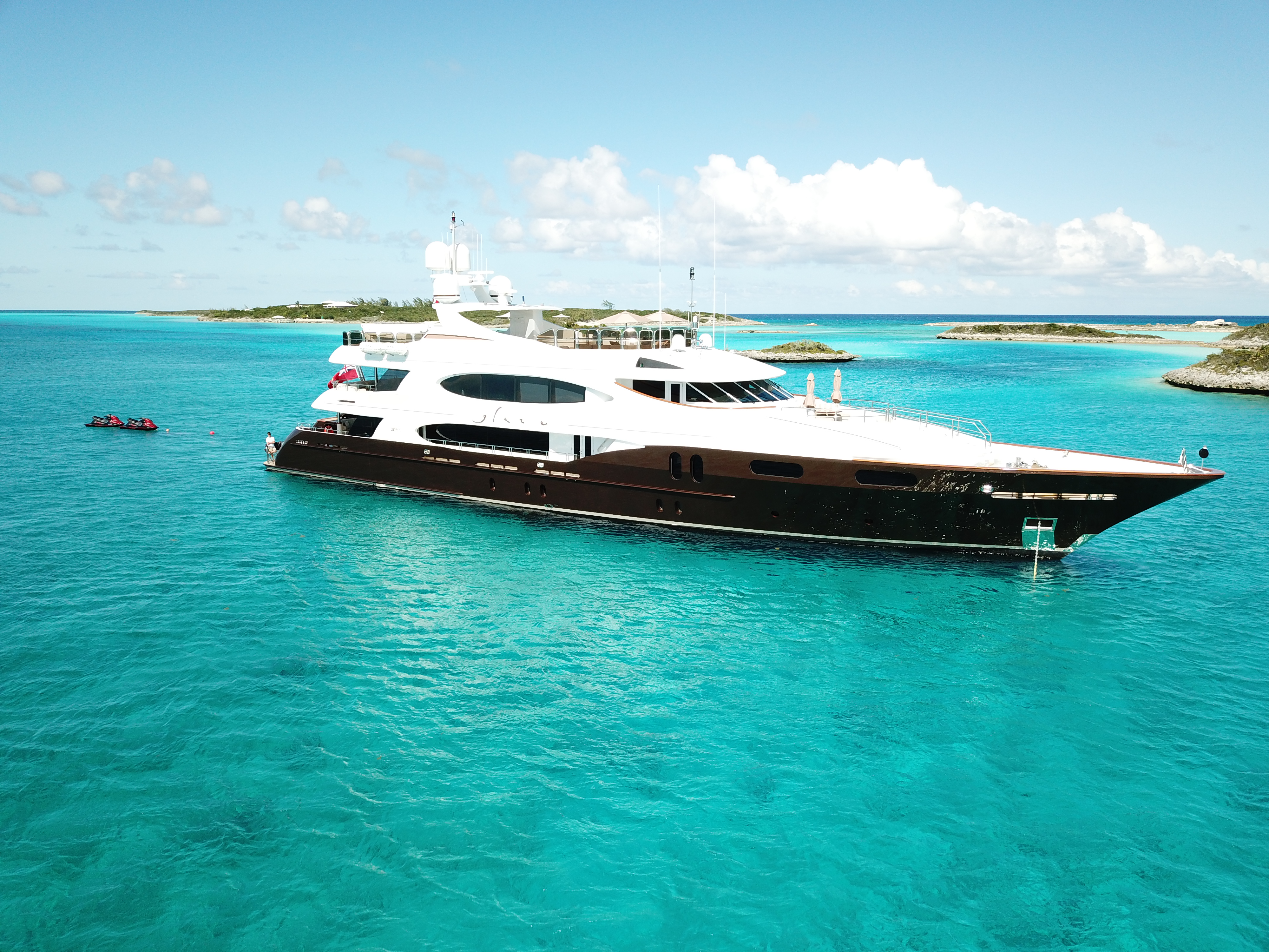 GLAZE Yacht Charter Details, Trinity Yachts CHARTERWORLD Luxury
